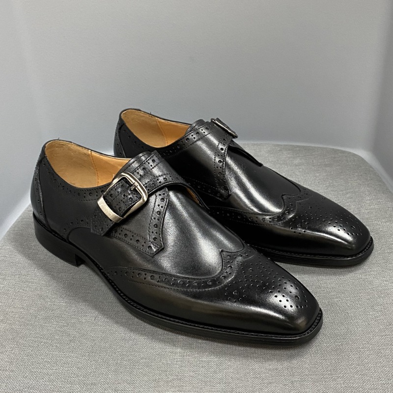 Men's Casual Shoes Carving Lea - огляд і ціна Men Formal Party Wear Outfit